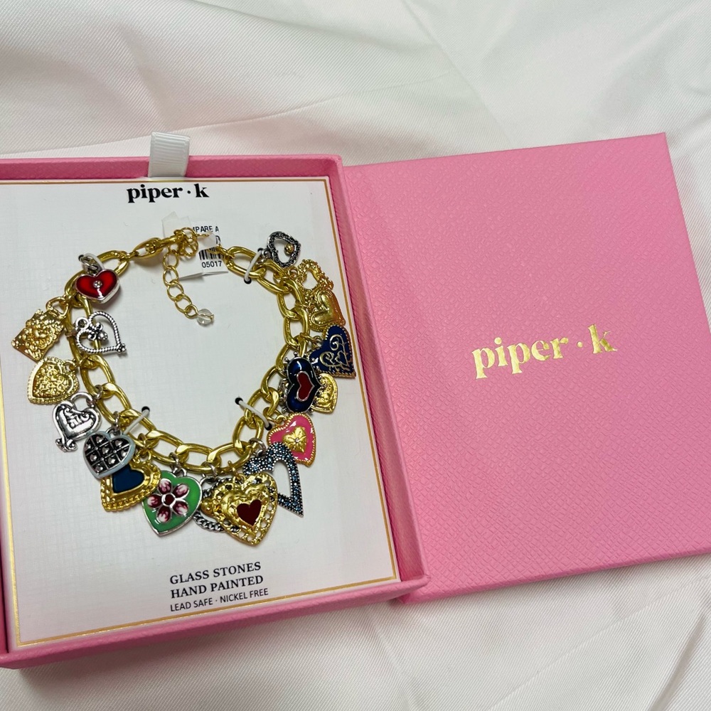 NWT ⚜️💖⚜️ Piper K Viral Gorgeous Brighton Style Multi Heart Charm Bracelet - Picture 6 of 11